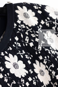 CHANEL 14C Black Ivory Camellia Flower Knit Tops 38 シャネル ブラック アイボリー カメリア 花柄 ニット トップス 即発