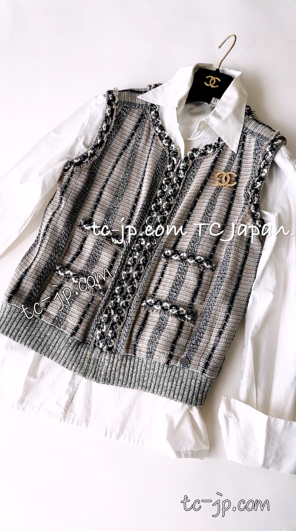 CHANEL 01S Beige Navy Linen Tweed Sequin trim Vest Tops 38 シャネル ベージュ ネイビー リネン ツイード スパンコール トリム ベスト ジレ トップス 即発