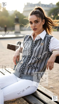 CHANEL 01S Beige Red Knit Sequin Vest Tops 38 シャネル ベージュ レッド スパンコール ニット ベスト トップス 即発