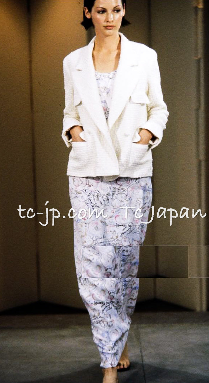 シャネル Tシャツ トップス CHANEL アイボリー カメリア柄 カール直筆