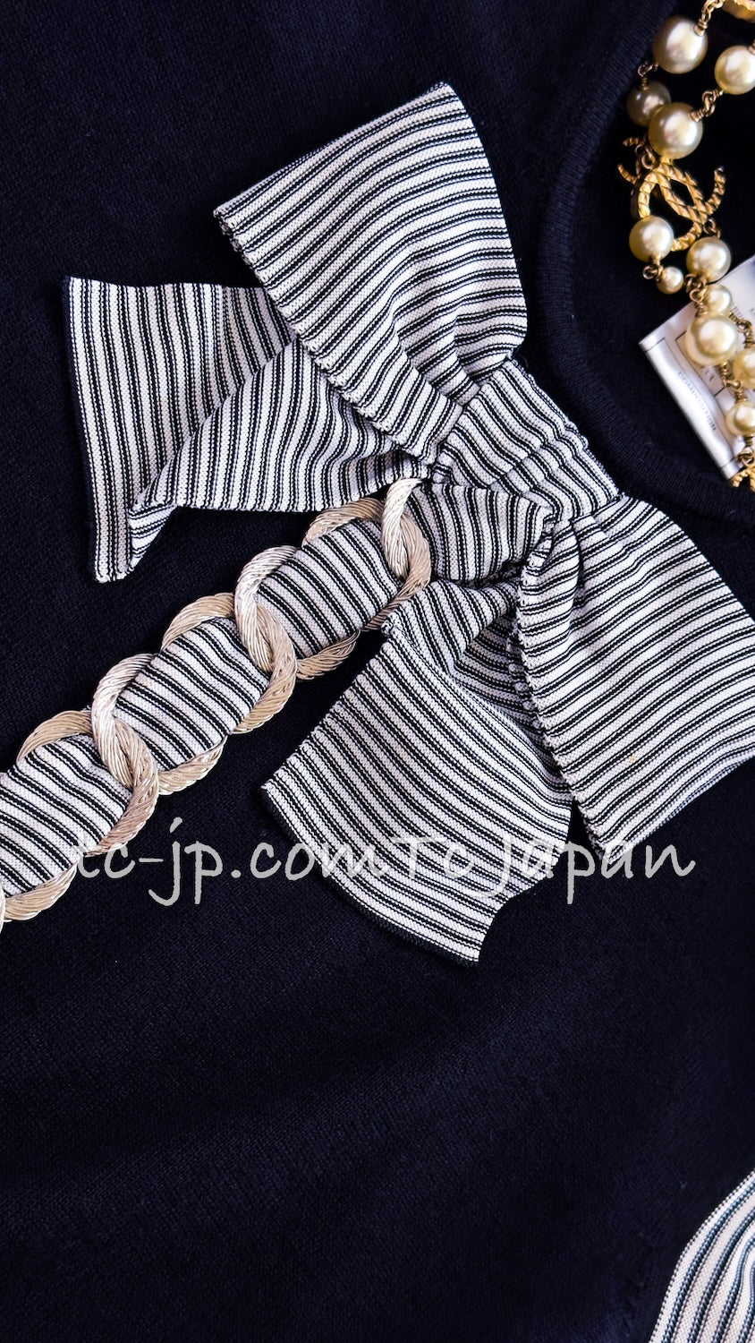 CHANEL 07S Black White Cashmere Silk Celebrity Bow Knit Tops 34 36 シャネル ブラック カシミア シルク セレブのリボン ニット トップス 即発