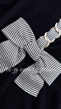 CHANEL 07S Black White Cashmere Silk Celebrity Bow Knit Tops 34 36 シャネル ブラック カシミア シルク セレブのリボン ニット トップス 即発