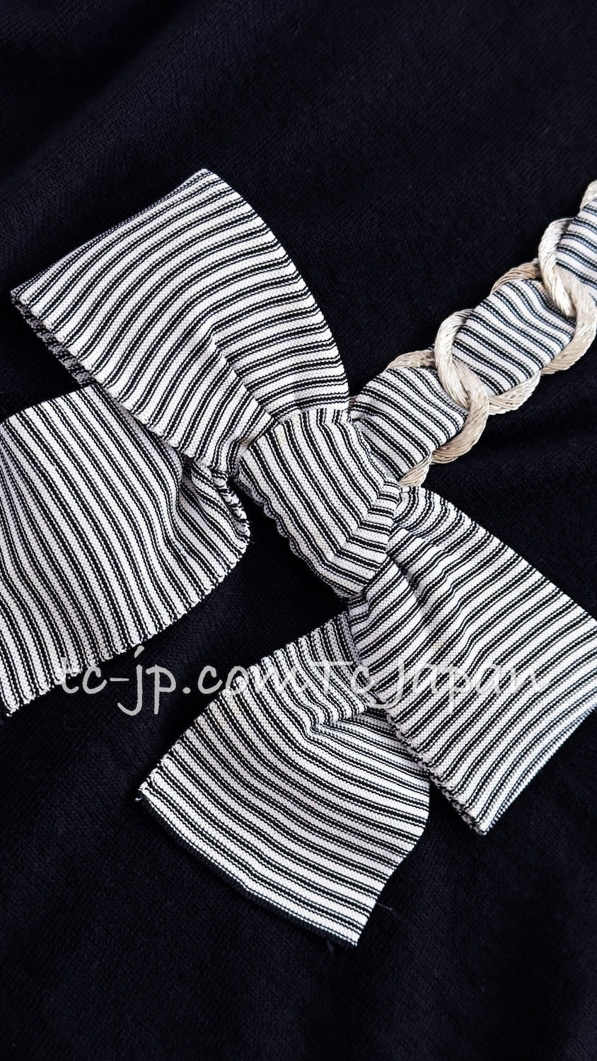 CHANEL 07S Black White Cashmere Silk Celebrity Bow Knit Tops 34 36 シャネル ブラック カシミア シルク セレブのリボン ニット トップス 即発