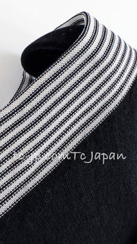 CHANEL 07S Black White Cashmere Silk Celebrity Bow Knit Tops 34 36 シャネル ブラック カシミア シルク セレブのリボン ニット トップス 即発