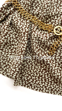 CHANEL 87S Vintage Brown Olive Silk Sleeveless Ribbon Tops 38 シャネル ヴィンテージ オリーブ ブラウン リボン柄 シルク ノースリーブ トップス 即発
