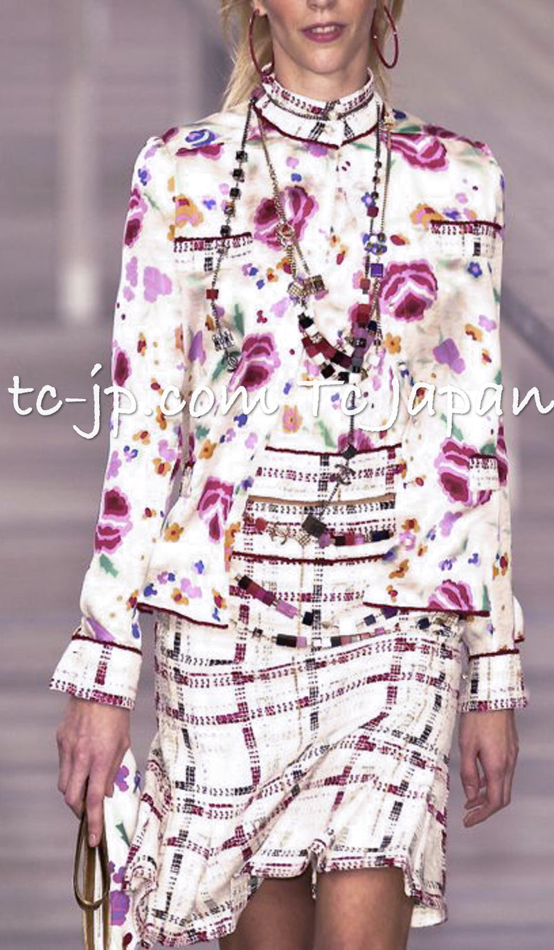 CHANEL 04S Multicolor Camellia Accent COCO Mark Silk Blouse Tops 42 シャネル マルチカラー カメリア柄 ココマーク シルク ブラウス トップス 即発