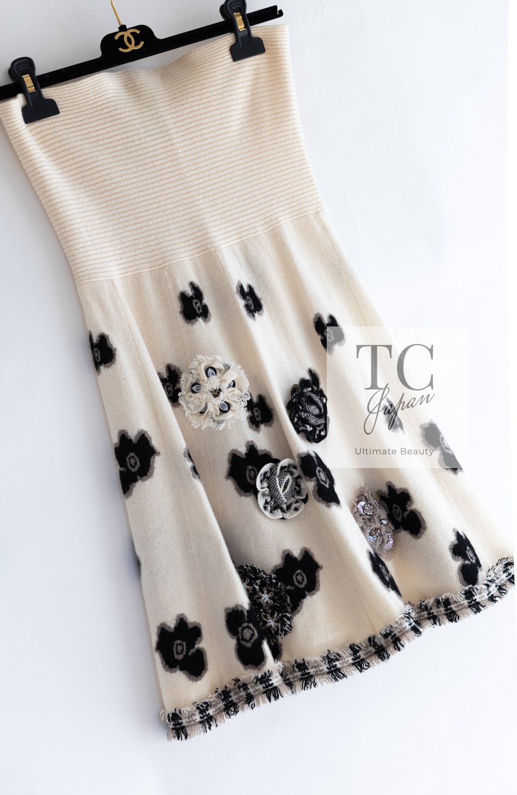 CHANEL 02A Cream Iovry Camellia Cashmere Knit Skirt 38 シャネル クリーム アイボリー カメリア カシミア ニット スカート 即発