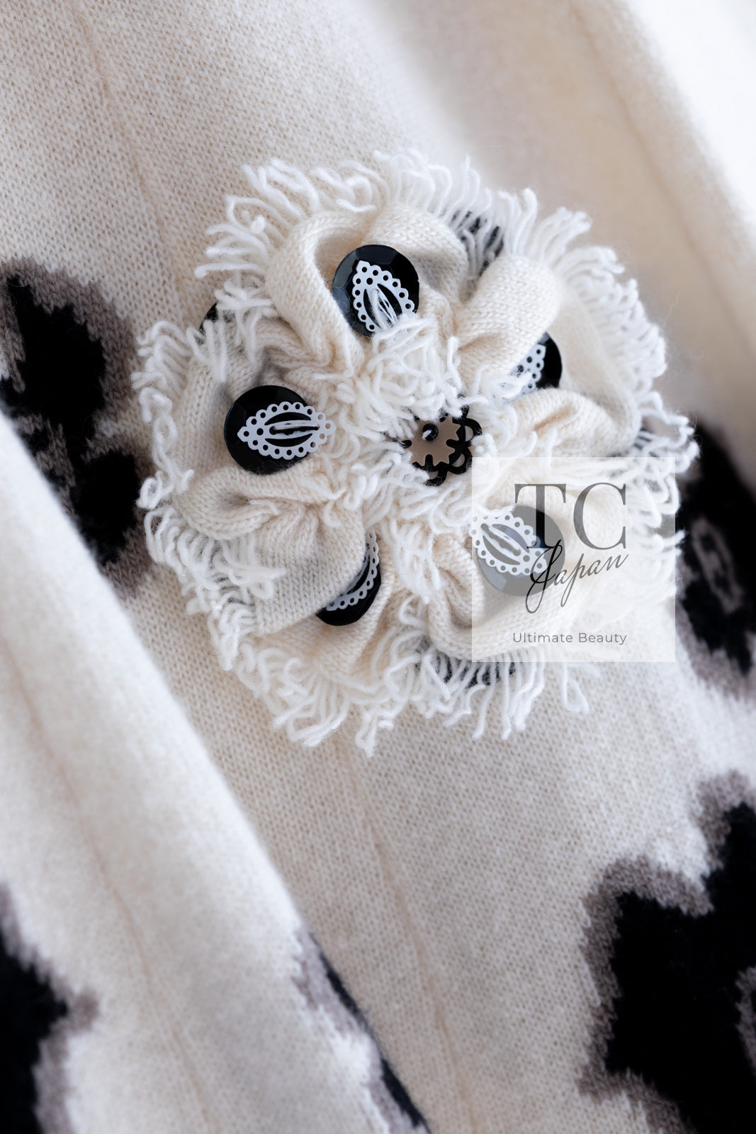 CHANEL 02A Cream Iovry Camellia Cashmere Knit Skirt 38 シャネル クリーム アイボリー カメリア カシミア ニット スカート 即発