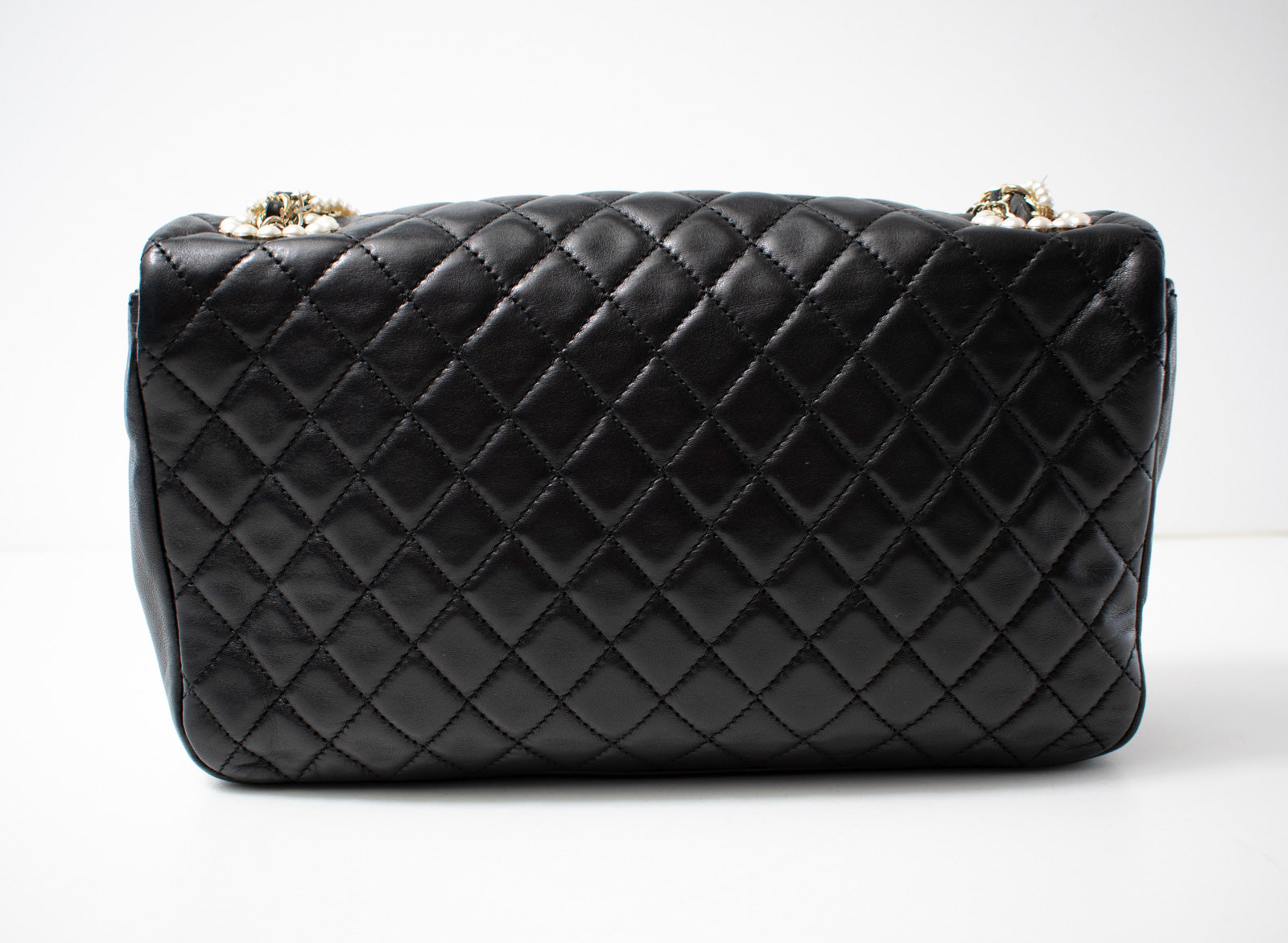CHANEL Black Lambskin Westminster Classic Pearl Chain Matelasse Bag シャネル ブラック ラムスキン ウエストミンスター パール チェーン マトラッセ バッグ 即発