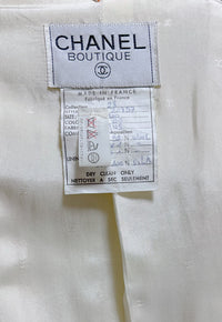 CHANEL 92S Vintage Ivory Camellia Buttons Wool Fringe Tweed Jacket Skirt Suit 40 42 シャネル ヴィンテージ アイボリー カメリアボタン フリンジ ウール ツイード ジャケット スカート スーツ 即発