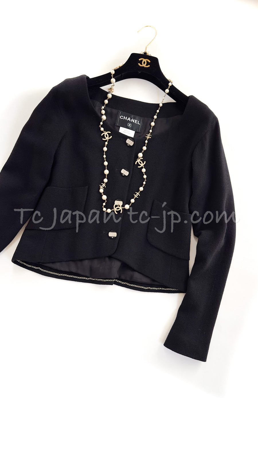 CHANEL 12C Black Round Neck Wool Rhinestone Buttons Jacket 36 38 シャネル ブラック ウール100% 襟なし ラインストーン ボタン ジャケット 即発
