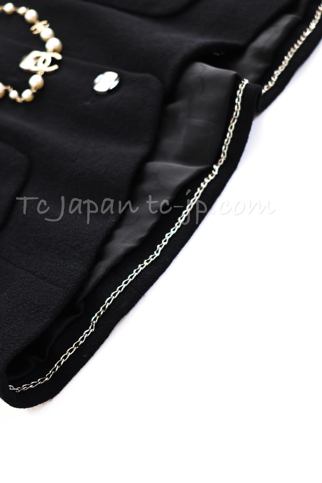 CHANEL 12C Black Round Neck Wool Rhinestone Buttons Jacket 36 38 シャネル ブラック ウール100% 襟なし ラインストーン ボタン ジャケット 即発