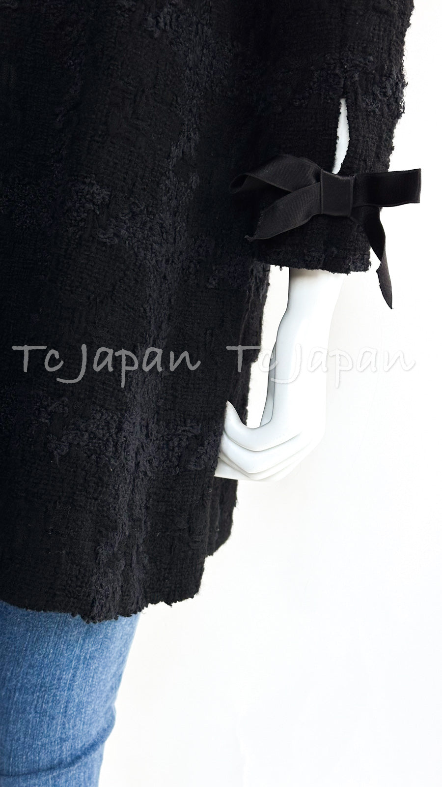 CHANEL 05A CC Black Wool Silk Sleeve Ribbon Jacket Coat 38 シャネル ブラック ウール  シルク 袖リボン装飾 ジャケット コート 即発