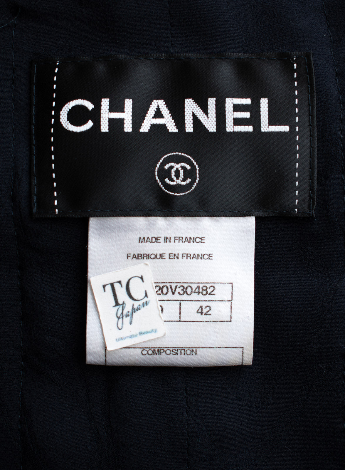 CHANEL 11A Navy Black CC Logo Buttons Trim Tweed Cardigan Jacket 42 シャネル ネイビー ブラック CCロゴボタン トリム ツイード カーディガン ジャケット 即発