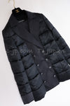 CHANEL 18PF Black Silk 100% CC Logo Buttons Double Puffer Jacket Coat 34 シャネル ブラック シルク100% 中綿ダウン CCロゴボタン ダブル ジャケット コート 即発