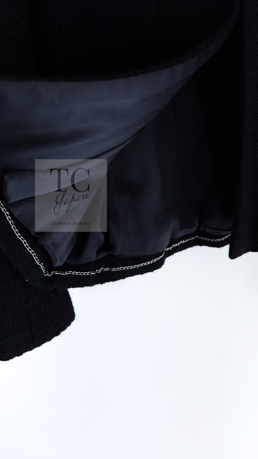 CHANEL 06A Black Wool 100 Tweed Jacket 38 シャネル ブラック ウール100% ツイード ジャケット シルク襟 即発