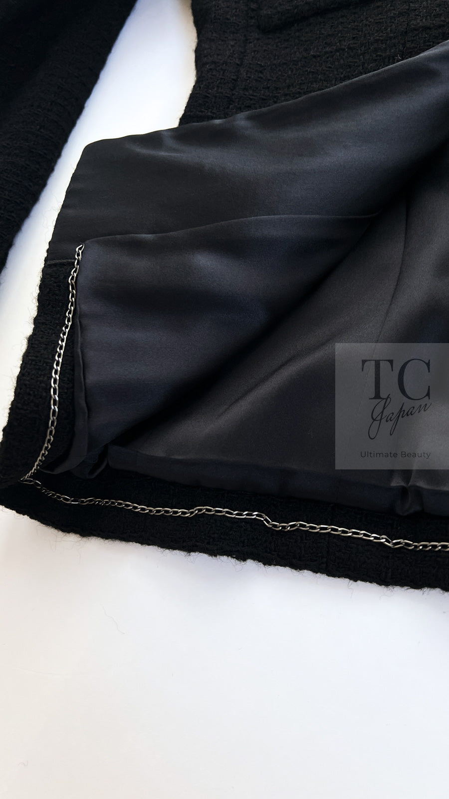 CHANEL 06A Black Wool 100 Tweed Jacket 38 シャネル ブラック ウール100% ツイード ジャケット シルク襟 即発