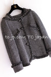 CHANEL 12A Gray Black Linen Wool Tweed Gripoix Button Colorless Jacket 36 38 シャネル グレー ブラック リネン ウール ツイード グリポア 宝石 ボタン ノーカラー ジャケット 即発