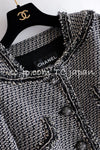 CHANEL 12A Gray Black Linen Wool Tweed Gripoix Button Colorless Jacket 36 38 シャネル グレー ブラック リネン ウール ツイード グリポア 宝石 ボタン ノーカラー ジャケット 即発