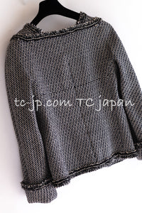 CHANEL 12A Gray Black Linen Wool Tweed Gripoix Button Colorless Jacket 36 38 シャネル グレー ブラック リネン ウール ツイード グリポア 宝石 ボタン ノーカラー ジャケット 即発