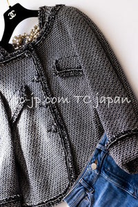 CHANEL 12A Gray Black Linen Wool Tweed Gripoix Button Colorless Jacket 36 38 シャネル グレー ブラック リネン ウール ツイード グリポア 宝石 ボタン ノーカラー ジャケット 即発