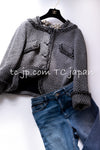 CHANEL 12A Gray Black Linen Wool Tweed Gripoix Button Colorless Jacket 36 38 シャネル グレー ブラック リネン ウール ツイード グリポア 宝石 ボタン ノーカラー ジャケット 即発