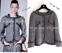 CHANEL 12A Gray Black Linen Wool Tweed Gripoix Button Colorless Jacket 36 38 シャネル グレー ブラック リネン ウール ツイード グリポア 宝石 ボタン ノーカラー ジャケット 即発