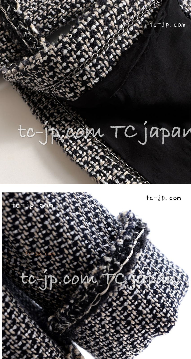CHANEL 12A Gray Black Linen Wool Tweed Gripoix Button Colorless Jacket 36 38 シャネル グレー ブラック リネン ウール ツイード グリポア 宝石 ボタン ノーカラー ジャケット 即発