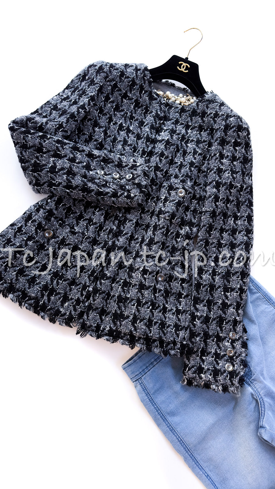 CHANEL 06A Gray Black Houndstooth Wool Silk Tweed Collarless Jacket 38 40 シャネル グレー ブラック 千鳥格子 ウール シルク ツイード ノーカラー ジャケット 即発
