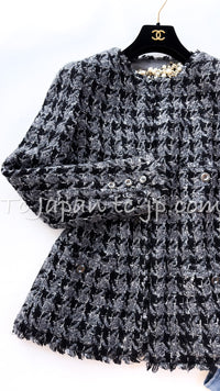 CHANEL 06A Gray Black Houndstooth Wool Silk Tweed Collarless Jacket 38 40 シャネル グレー ブラック 千鳥格子 ウール シルク ツイード ノーカラー ジャケット 即発