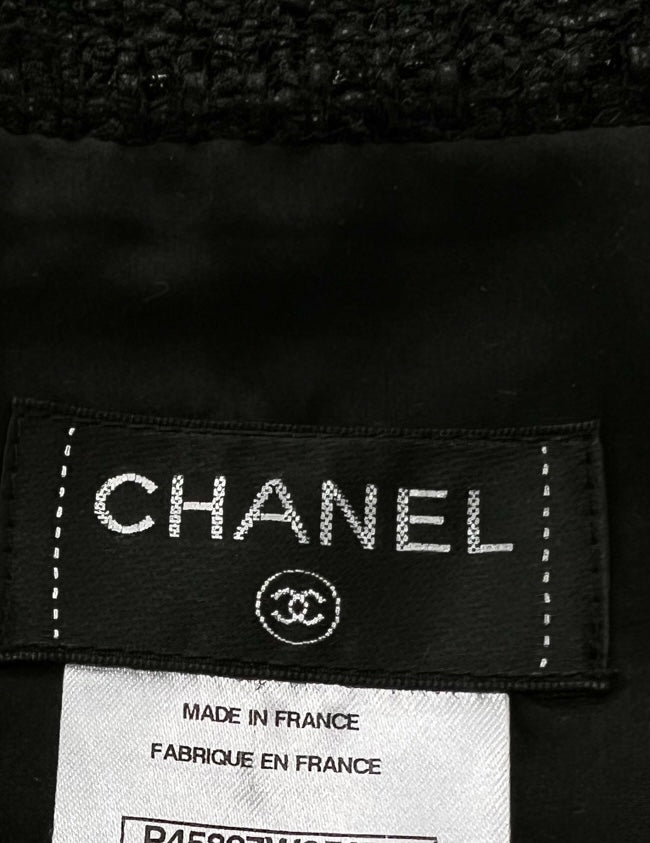 CHANEL 13S Black Stretchable Mesh Jacket With Pearl Button Skirt 40 44 シャネル ブラック ビッグ パール ボタン ストレッチ メッシュ スカート 即発