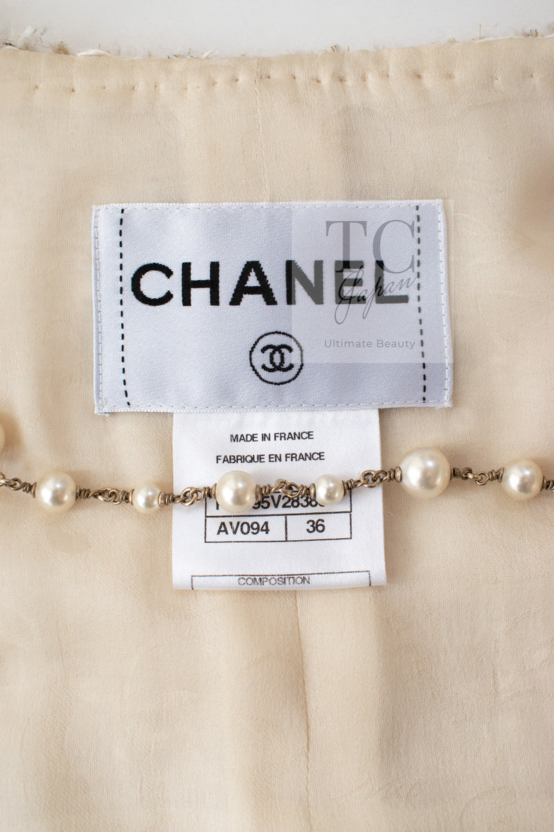 CHANEL 11A Ivory Wool Gold Chain Trim Jacket 36 シャネル アイボリー ウール ゴールドチェーン トリム ココボタン ジャケット 即発