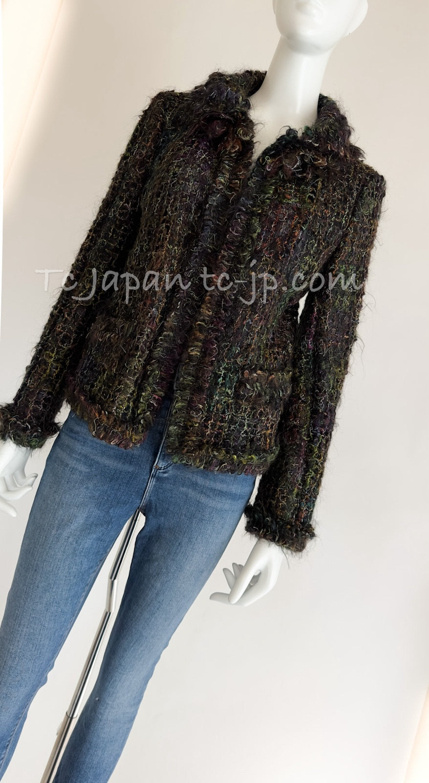 CHANEL 03A green tweed wool mohair fringe CC logo button women's jacket / シャネル レディース グリーン ツイード ウール モヘア フリンジ CCロゴ ボタン ジャケット