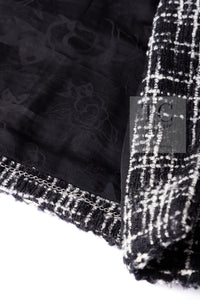 CHANEL 10A Black Ivory Wool Silk Tweed Jacket with Vest 38 シャネル ブラック アイボリー ウール シルク ツイード ジャケット ベスト付き 即発