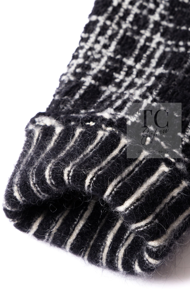 CHANEL 10A Black Ivory Wool Silk Tweed Jacket with Vest 38 シャネル ブラック アイボリー ウール シルク ツイード ジャケット ベスト付き 即発