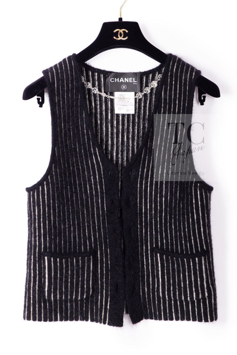 CHANEL 10A Black Ivory Wool Silk Tweed Jacket with Vest 38 シャネル ブラック アイボリー ウール シルク ツイード ジャケット ベスト付き 即発