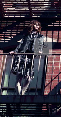 CHANEL 10A Black Ivory Wool Silk Tweed Jacket with Vest 38 シャネル ブラック アイボリー ウール シルク ツイード ジャケット ベスト付き 即発