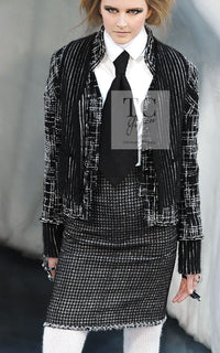 CHANEL 10A Black Ivory Wool Silk Tweed Jacket with Vest 38 シャネル ブラック アイボリー ウール シルク ツイード ジャケット ベスト付き 即発