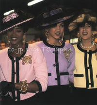 CHANEL 90S Vintage Ivory Black Braid Trim CC Ball Buttons Tweed Jacket 44 46 シャネル ヴィンテージ アイボリー ブラック ブレードトリム CCロゴ 手毬ボタン ツイード ジャケット 即発 - TC JAPAN