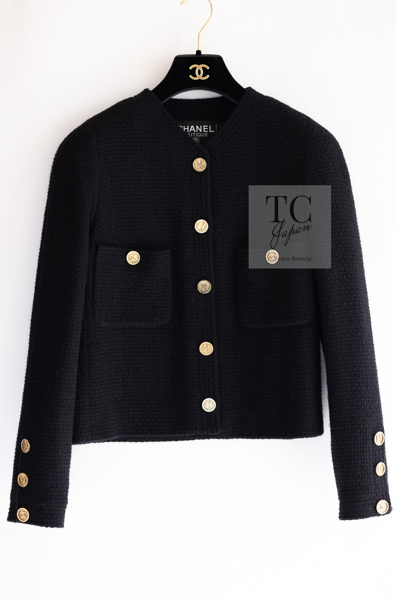CHANEL 91A Vintage Black Wool CC Gold Button Tweed Jacket Skirt Suit 34 36 シャネル ヴィンテージ ブラック ウール CC ゴールド ボタン ツイード ジャケット スカート スーツ 即発