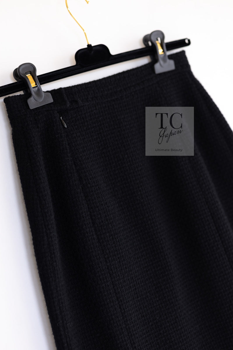 CHANEL 91A Vintage Black Wool CC Gold Button Tweed Jacket Skirt Suit 34 36 シャネル ヴィンテージ ブラック ウール CC ゴールド ボタン ツイード ジャケット スカート スーツ 即発