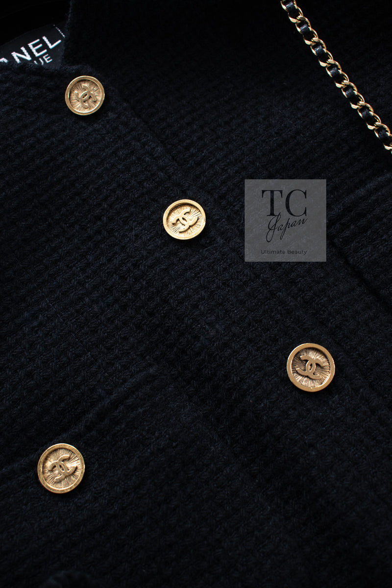 CHANEL 91A Vintage Black Wool CC Gold Button Tweed Jacket Skirt Suit 34 36 シャネル ヴィンテージ ブラック ウール CC ゴールド ボタン ツイード ジャケット スカート スーツ 即発