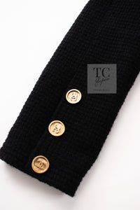 CHANEL 91A Vintage Black Wool CC Gold Button Tweed Jacket Skirt Suit 34 36 シャネル ヴィンテージ ブラック ウール CC ゴールド ボタン ツイード ジャケット スカート スーツ 即発