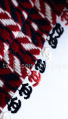 CHANEL 04A Red Navy Tricolore Wool Tweed Many CC Logo Trim Jacket 36 シャネル レッド トリコロール ウール 限定版 コレクティブル ランウェイ ツイード ジャケット CCマーク多数 カメリアブローチ付 即発