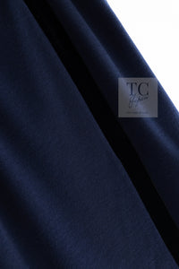 CHANEL 89A Vintage Dark Navy Black Gold Buttons Velvet Trim Jacket Skirt Suit 42 シャネル ヴィンテージ ダークネイビー ブラック ゴールドボタン ベルベット トリム ジャケット スカート スーツ 即発