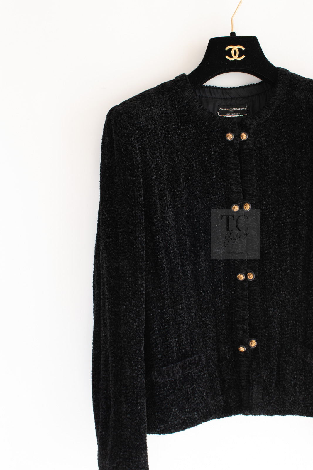 CHANEL Vintage Creations Little Black Jacket Lion Buttons Collarless 36 38 シャネル ヴィンテージ リトル ブラック ジャケット ライオン ボタン ベロア ベルベット ノーカラー 即発