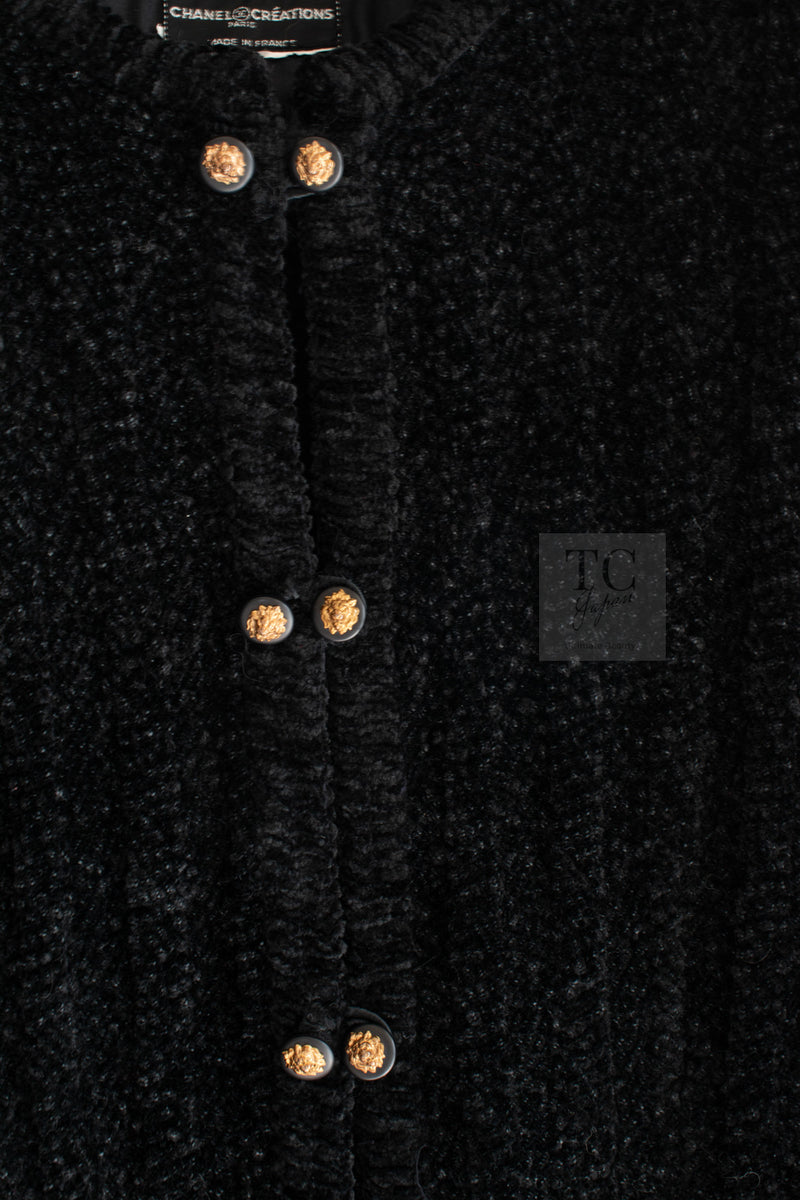 CHANEL Vintage Creations Little Black Jacket Lion Buttons Collarless 36 38 シャネル ヴィンテージ リトル ブラック ジャケット ライオン ボタン ベロア ベルベット ノーカラー 即発