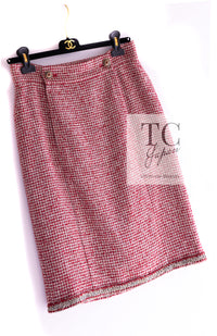 CHANEL 10C Red Metallic Gold Trim Tweed Jacket Skirt Suit 40 42 シャネル レッド メタリック ゴールド トリム フリンジ ツイード ジャケット スカート スーツ 即発