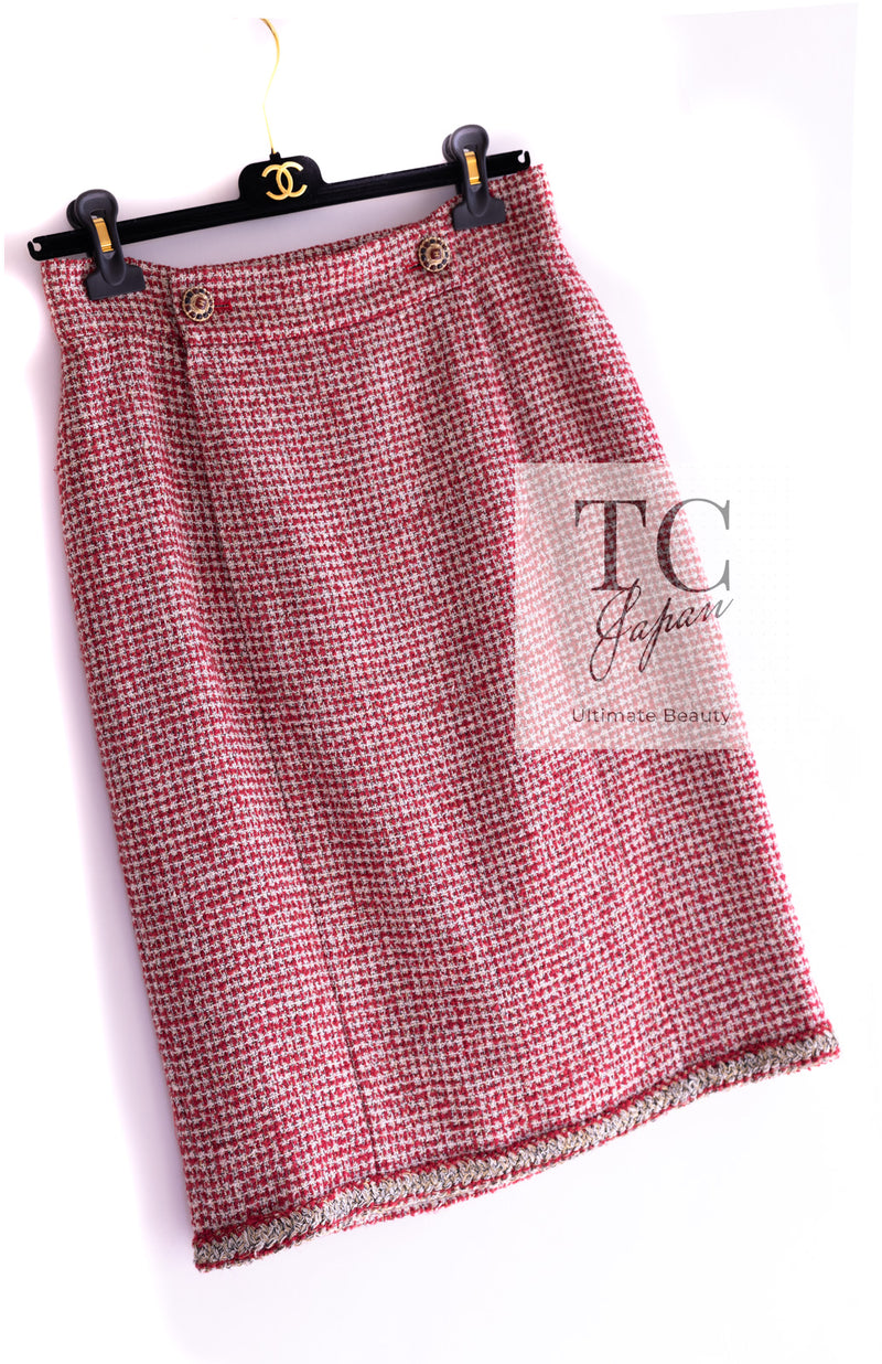 CHANEL 10C Red Metallic Gold Trim Tweed Jacket Skirt Suit 40 42 シャネル レッド メタリック ゴールド トリム フリンジ ツイード ジャケット スカート スーツ 即発