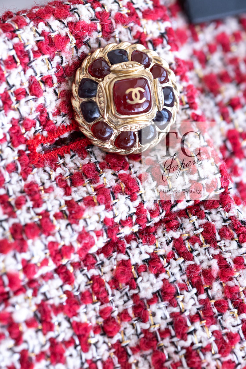 CHANEL 10C Red Metallic Gold Trim Tweed Jacket Skirt Suit 40 42 シャネル レッド メタリック ゴールド トリム フリンジ ツイード ジャケット スカート スーツ 即発